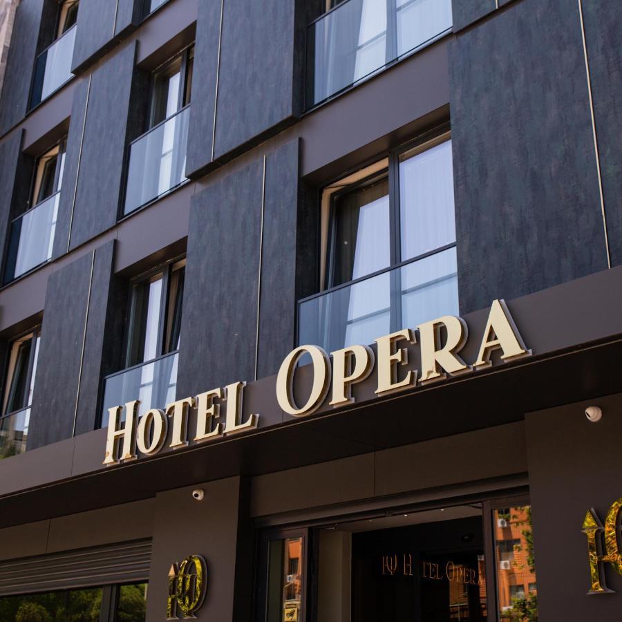 Hotel Opera Pristina Exteriör bild