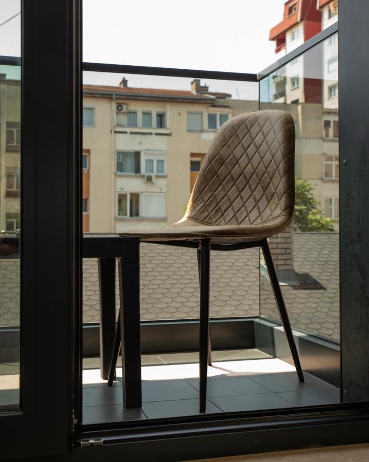 Hotel Opera Pristina Exteriör bild
