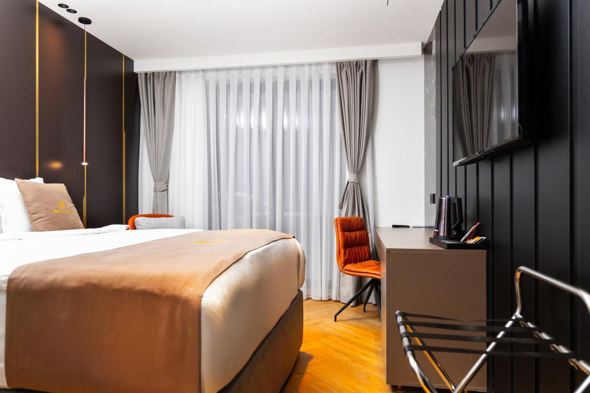 Hotel Opera Pristina Exteriör bild